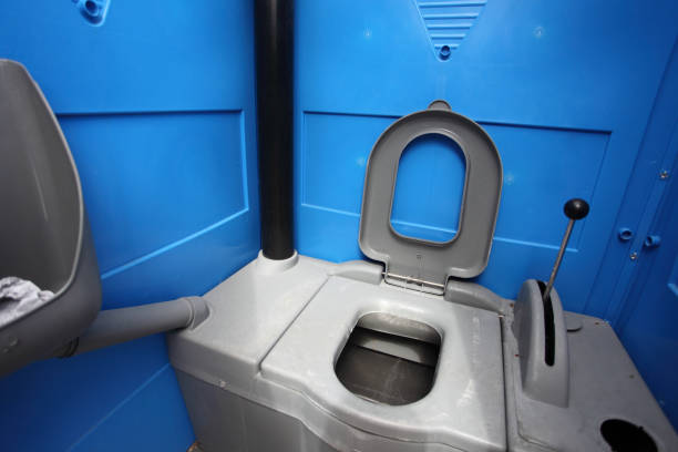 Best Deluxe Portable Toilet Rental  in Fountainebleau, FL